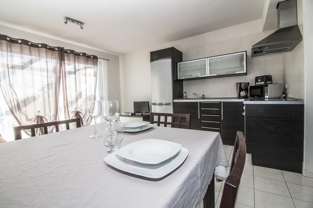 Holiday apartments Natalia Каляо Салвахе Екстериор снимка
