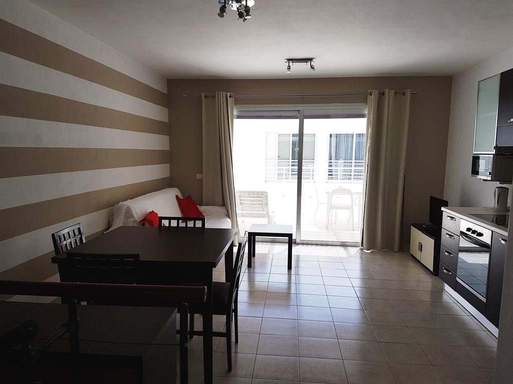 Holiday apartments Natalia Каляо Салвахе Екстериор снимка